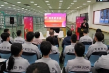 奏响青春之歌，感受奋斗力量！“青春思享嘉”党的二十大精神宣讲走进“未来工厂”