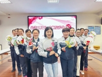春风十里，不如你笑颜！致最美的你们